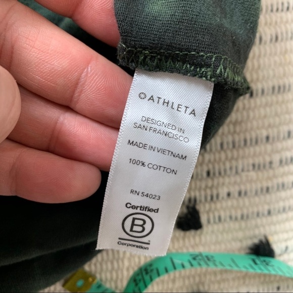 Athleta Organic Daily Olive Tie Dye Tee Shirt - Picture 6 of 8